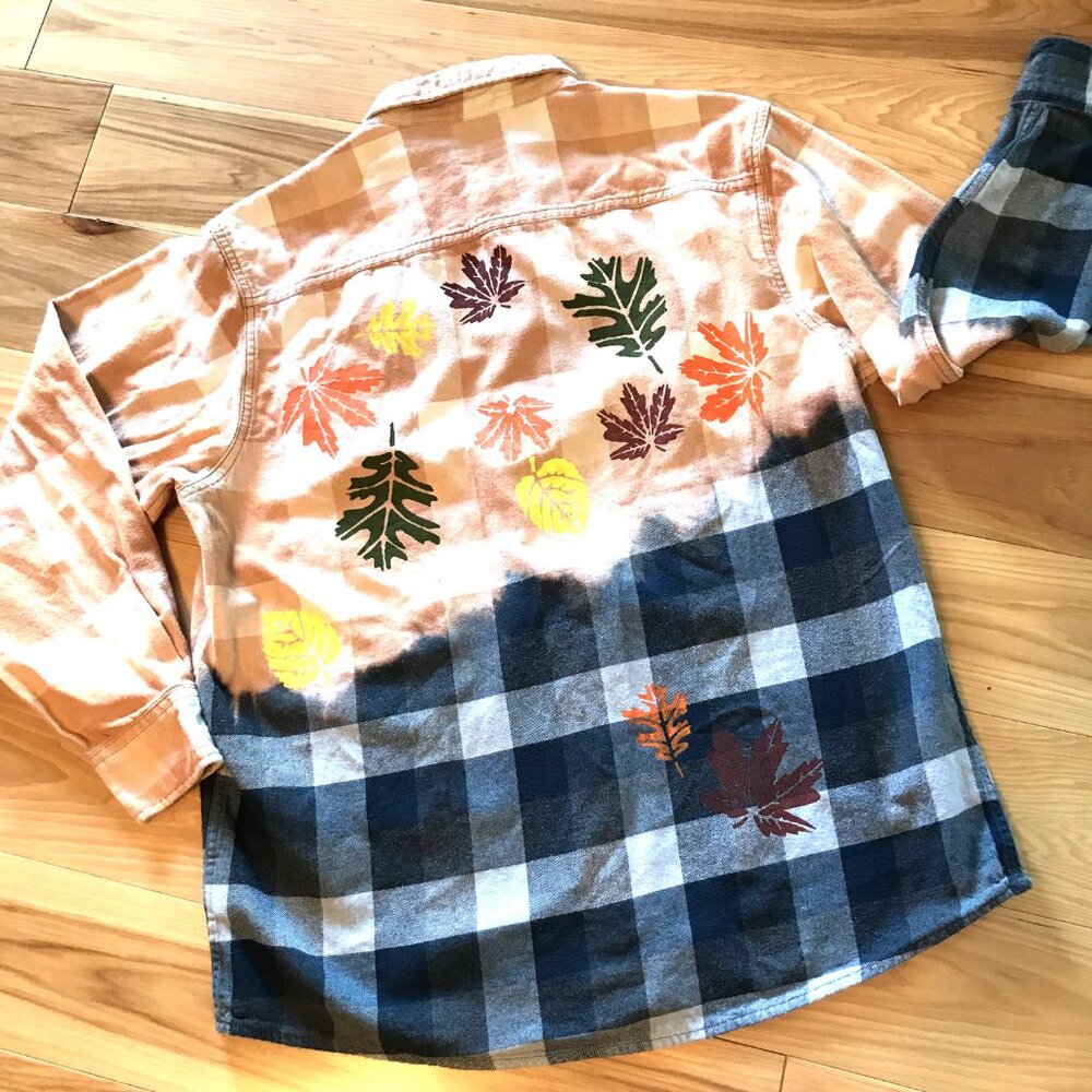 Bleached Flannel Shirt Autumn Upcycled, Painted Fall Leaves Size Large - Picture 7 of 12